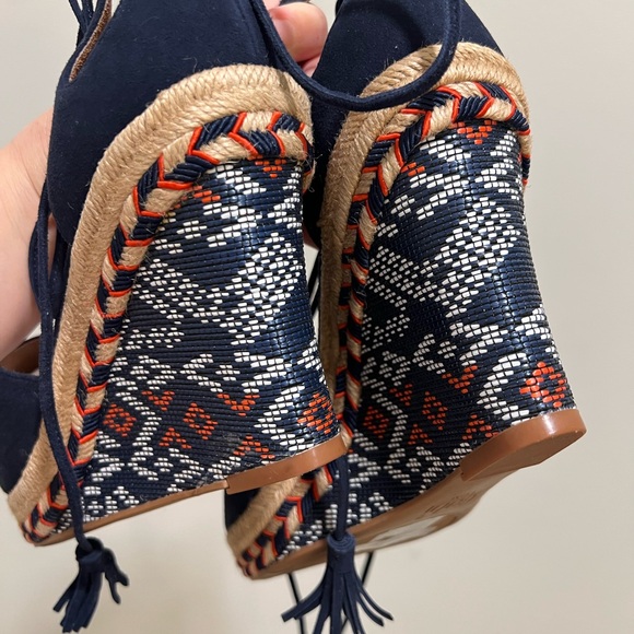 NEW Cabi Navy Suede Lace-Up Wedge Espadrilles – Tribal Pattern – Size 10M – New - Picture 12 of 14